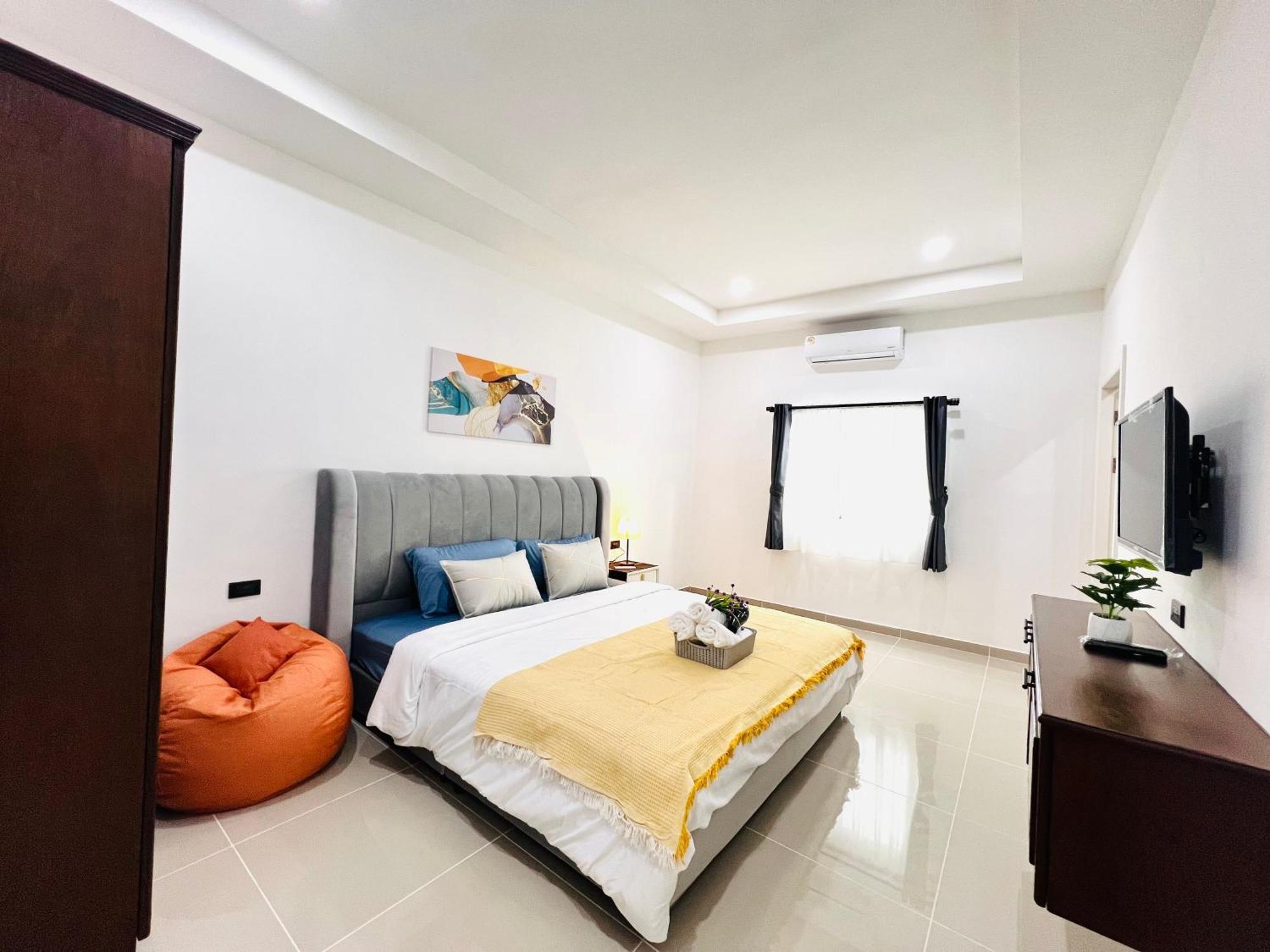 Cityhouse-roses,private Pool With Jacuzzi,near Walking Street * Pattaya