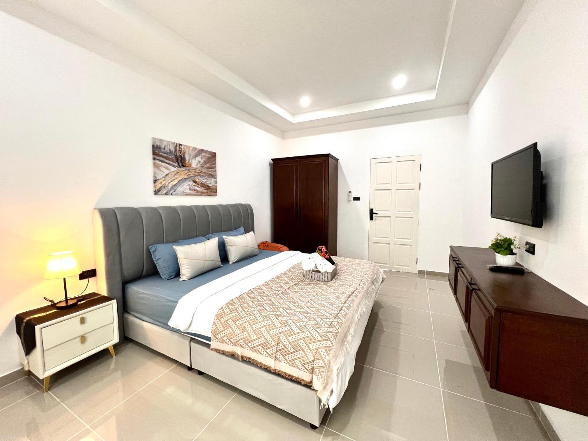 Villa Cityhouse-roses,private Pool With Jacuzzi,near Walking Street