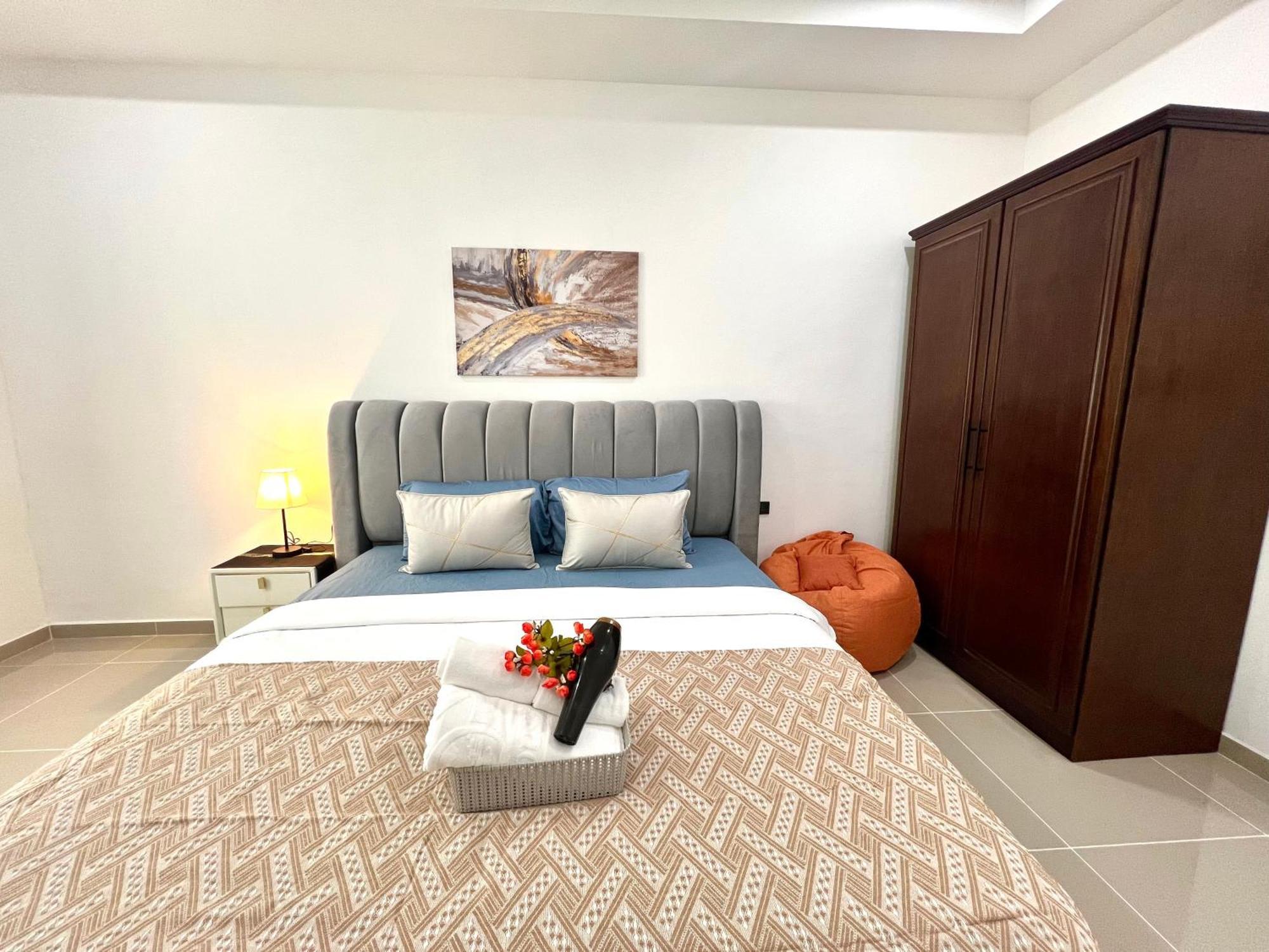 Cityhouse-roses,private Pool With Jacuzzi,near Walking Street Villa