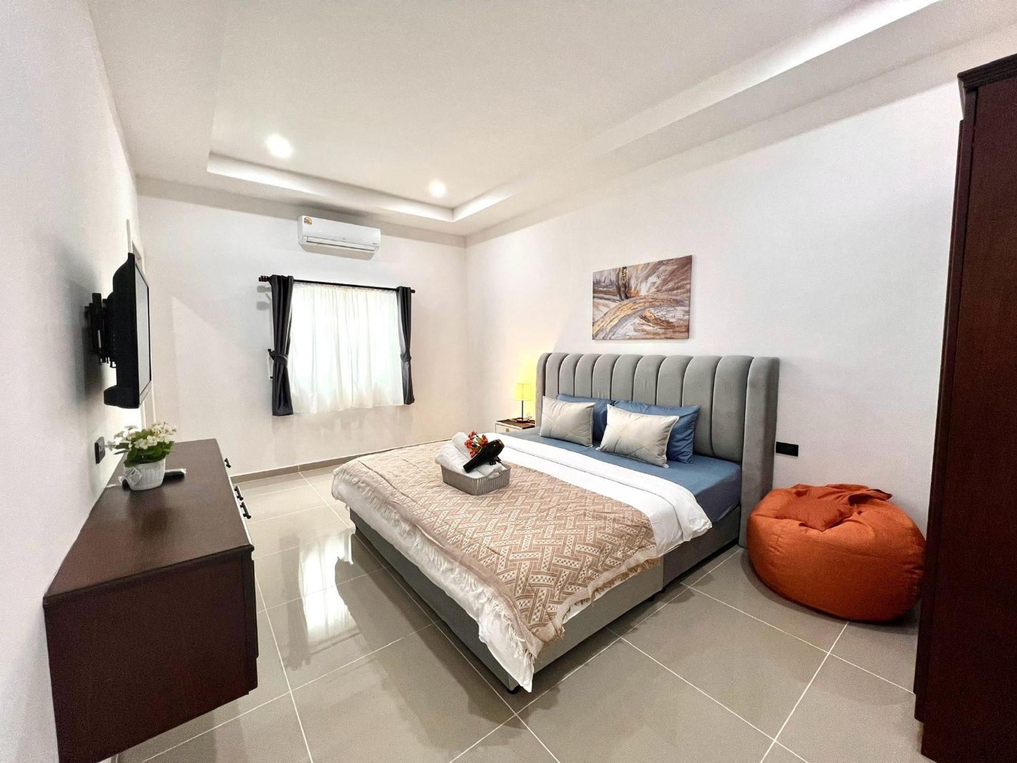 Cityhouse-roses,private Pool With Jacuzzi,near Walking Street Villa