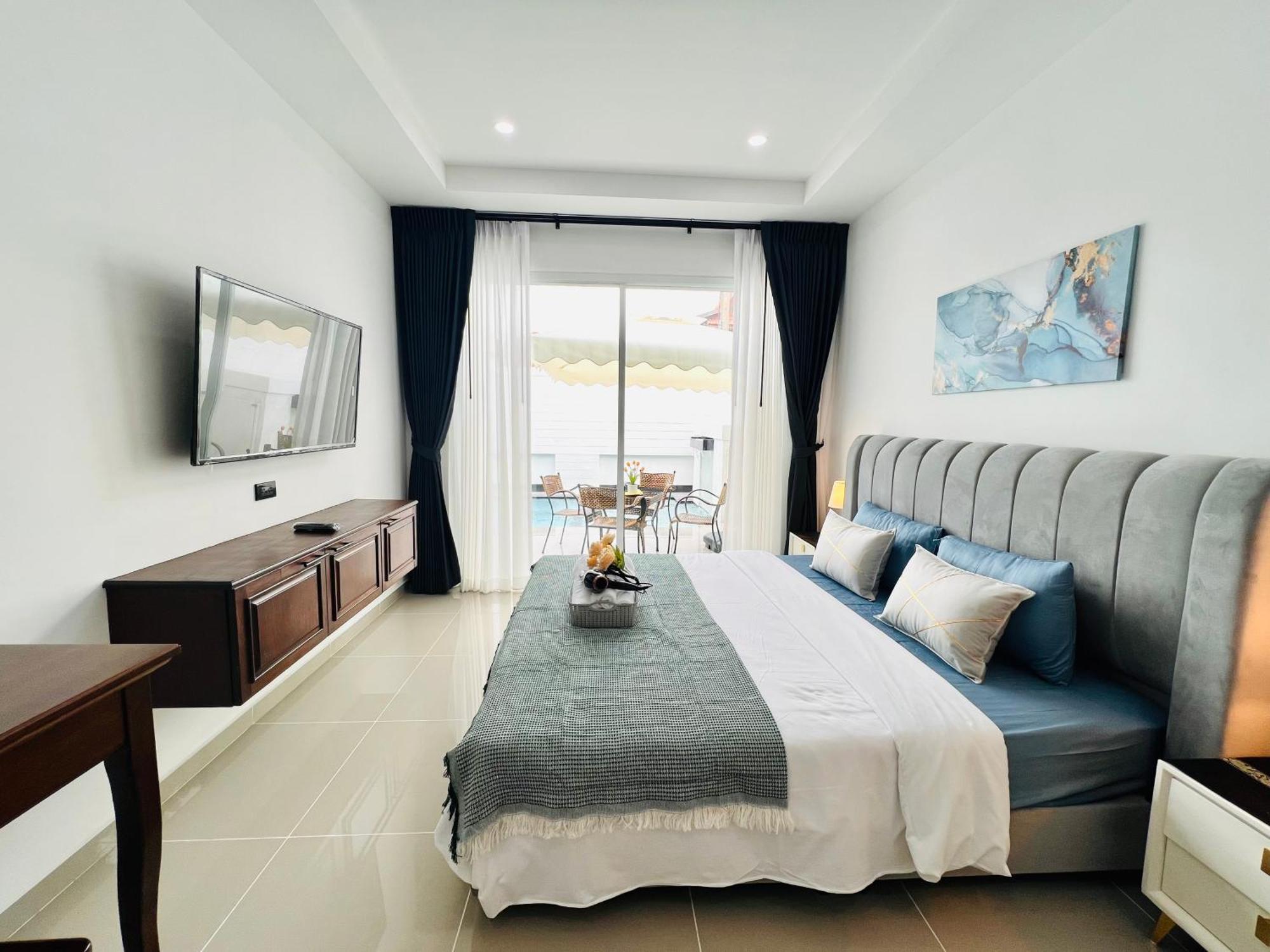 Cityhouse-roses,private Pool With Jacuzzi,near Walking Street Villa *